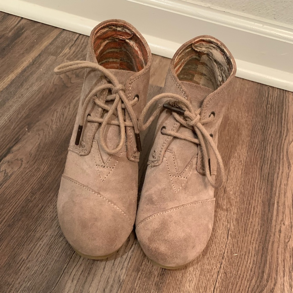 TOMS Shoes